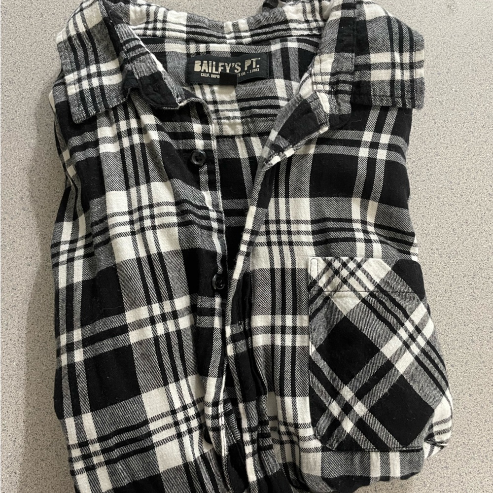 Bailey’s PT Flannel Size L